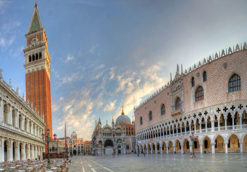 общий вид на площадь Сан-Марко - достопримечательности Венеции