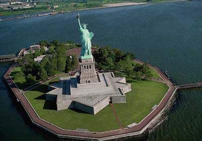 статуя свободы, либерти айленд, нью йорк