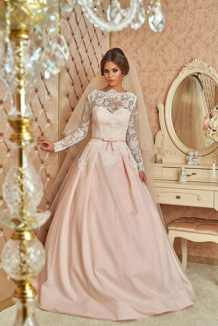 кружевное свадебное платье розового цвета