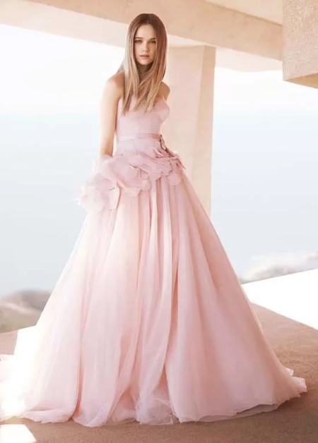 розовое свадебное платье а силуэта