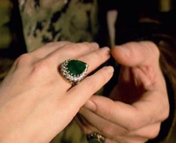 знаменитые драгоценности из фильмов- кольцо хюррем султан из сериала великолепный век (1)