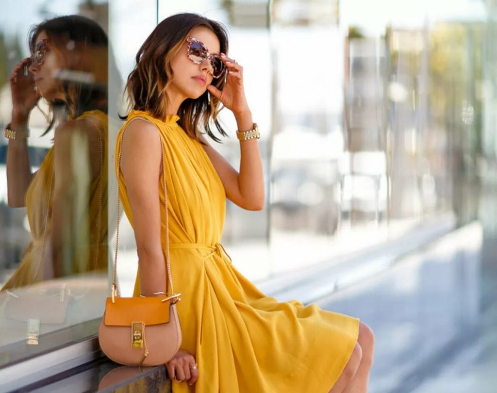 желтое платье, с чем носить, летние образы